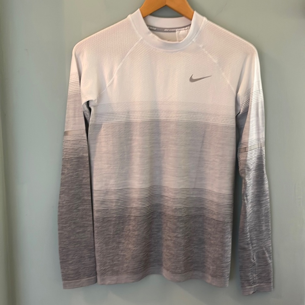 Nike Women Drifit Knit LS Top - XS
